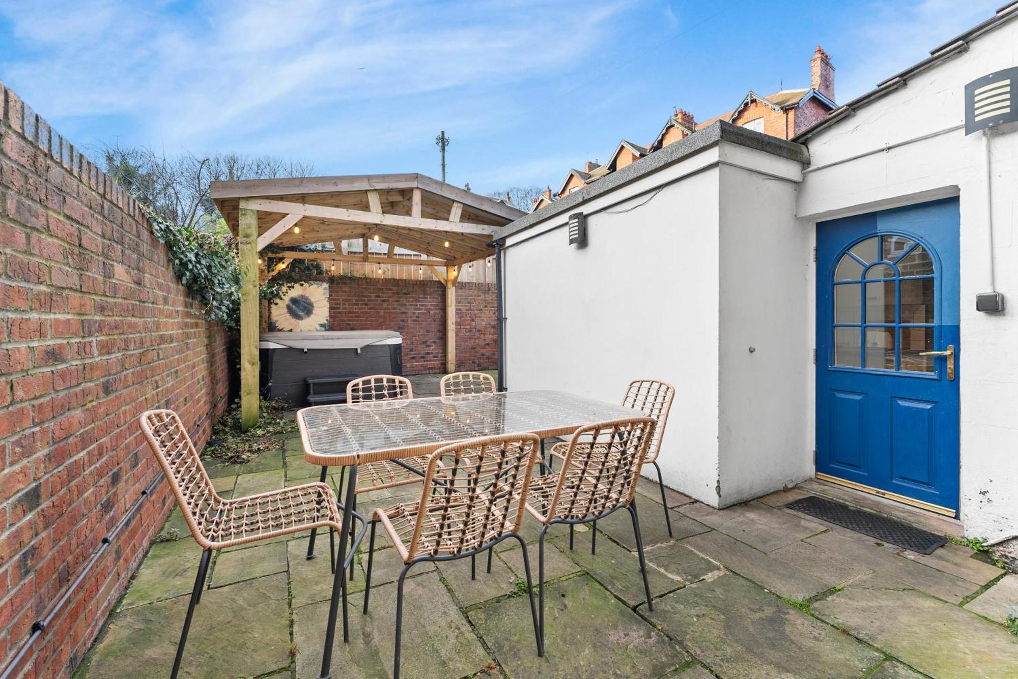 Deluxe 5 Bed In Central Whitby - Parking - Hot Tub Extérieur photo